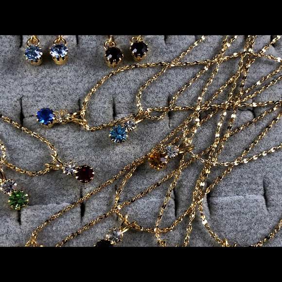 Vintage Seta 22 piece necklace & Earring Wardrobe - Picture 2 of 8